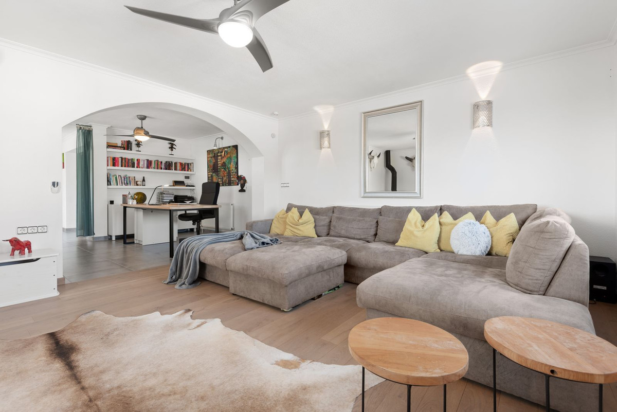 Vrijstaande Villa te koop in Busot | 4 slaapkamers H5032336