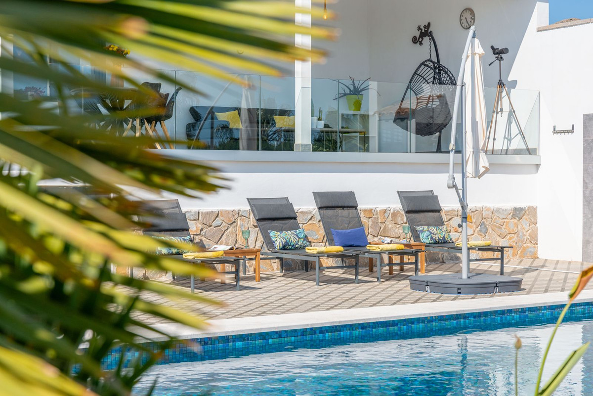 Vrijstaande Villa te koop in Busot | 4 slaapkamers H5032336