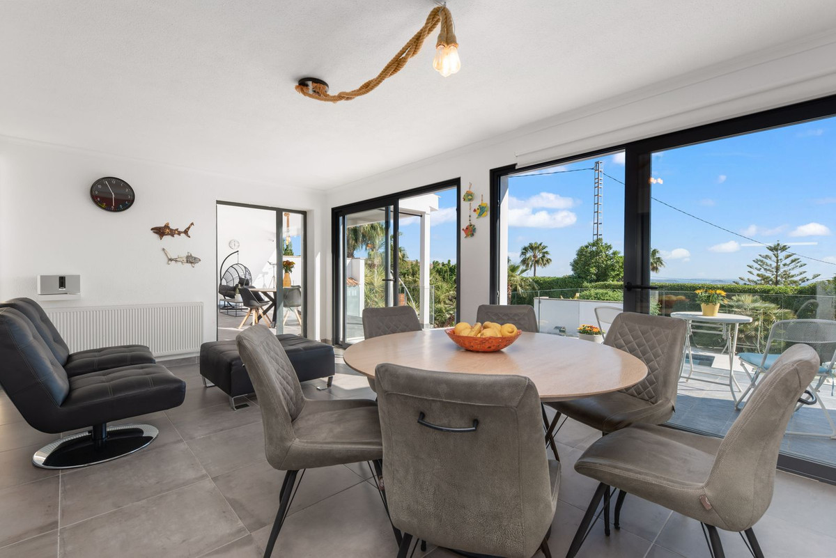 Vrijstaande Villa te koop in Busot | 4 slaapkamers H5032336