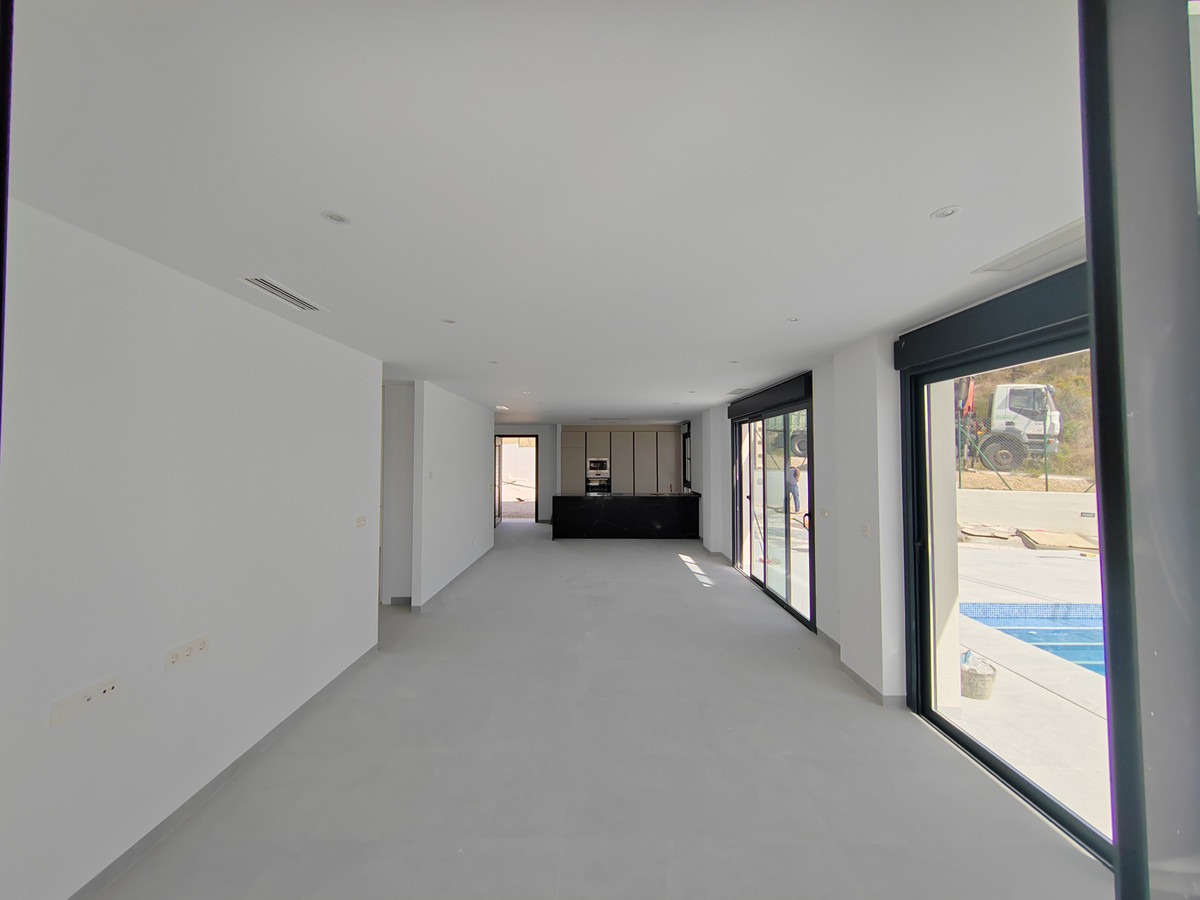 Vrijstaande Villa te koop in Busot | 3 slaapkamers H5174056