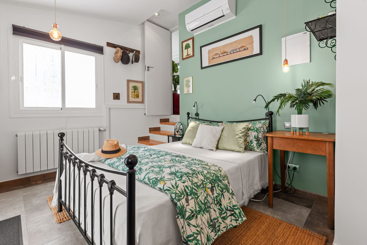 Vrijstaande Villa te koop in Busot | 4 slaapkamers H5221978