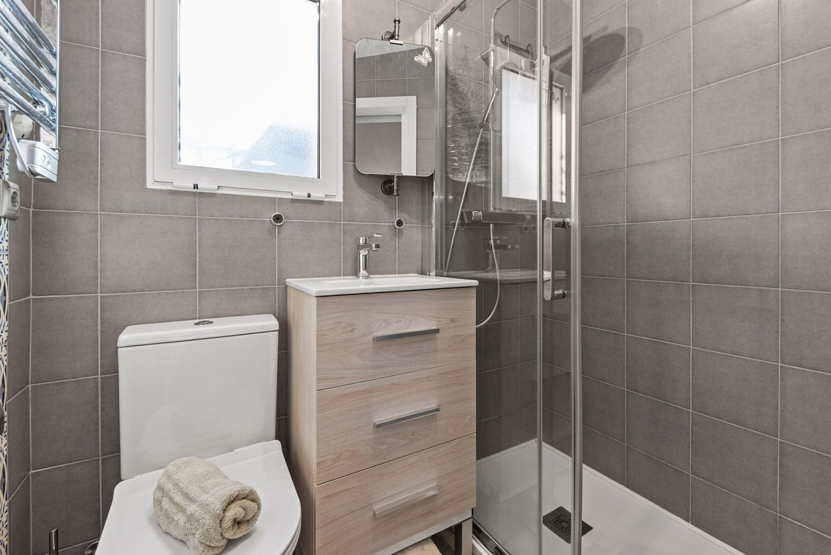 Vrijstaande Villa te koop in Busot | 4 slaapkamers H5221978