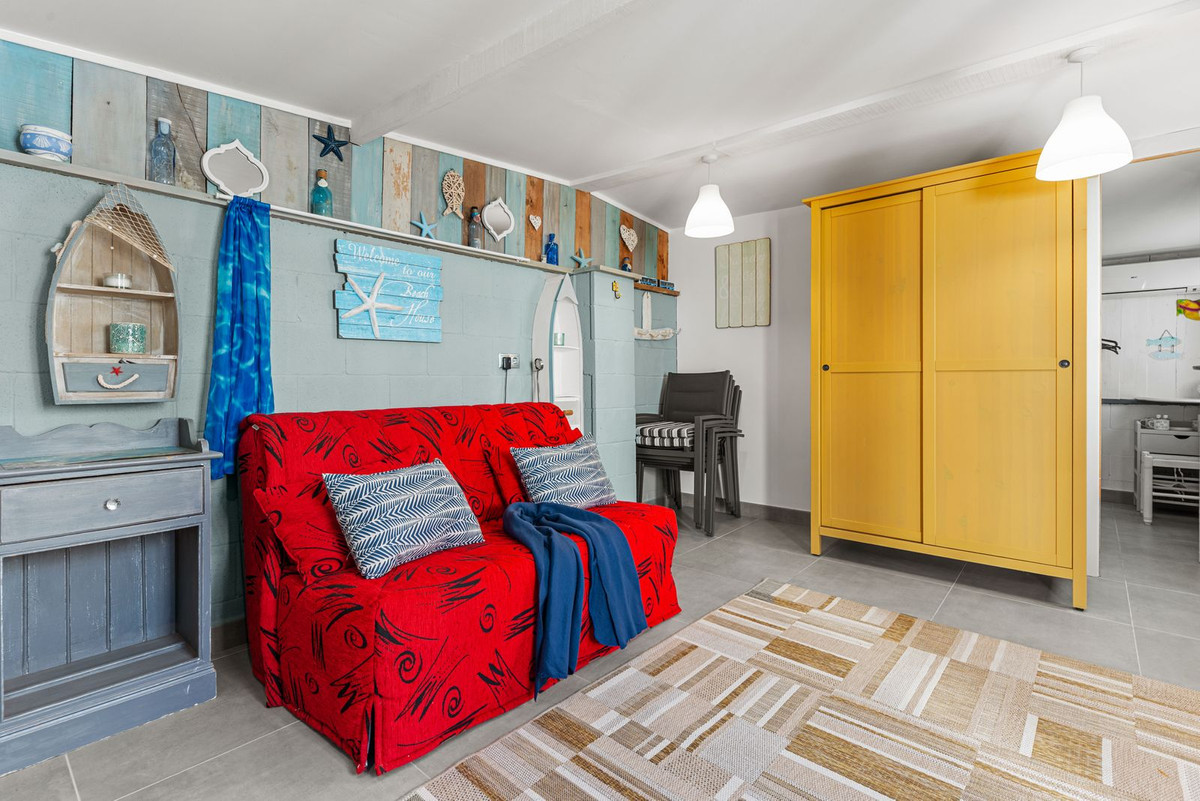 Vrijstaande Villa te koop in Busot | 4 slaapkamers H5221978