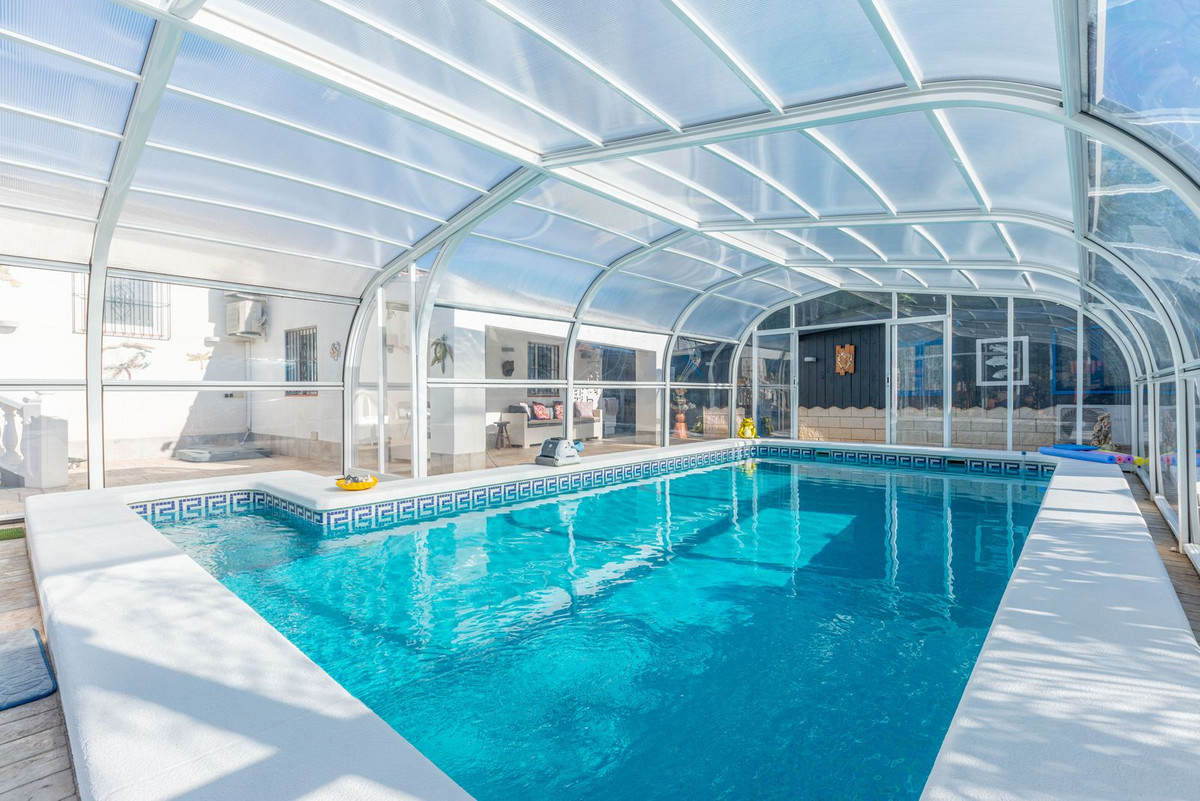 Vrijstaande Villa te koop in Busot | 4 slaapkamers H5221978