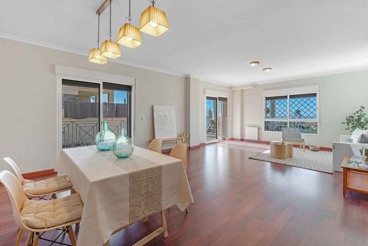 Vrijstaande Villa te koop in Busot | 5 slaapkamers H5296624