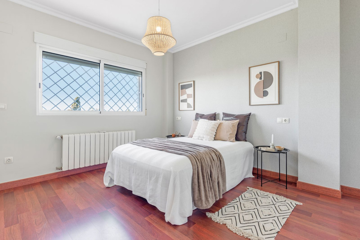 Vrijstaande Villa te koop in Busot | 5 slaapkamers H5296624