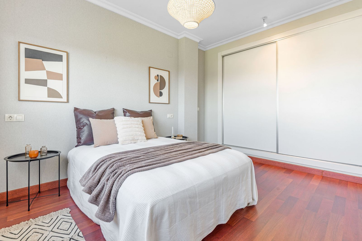 Vrijstaande Villa te koop in Busot | 5 slaapkamers H5296624