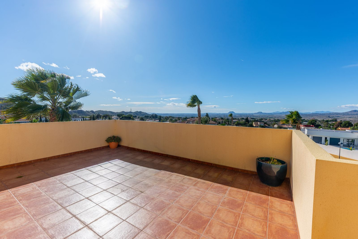 Vrijstaande Villa te koop in Busot | 5 slaapkamers H5296624