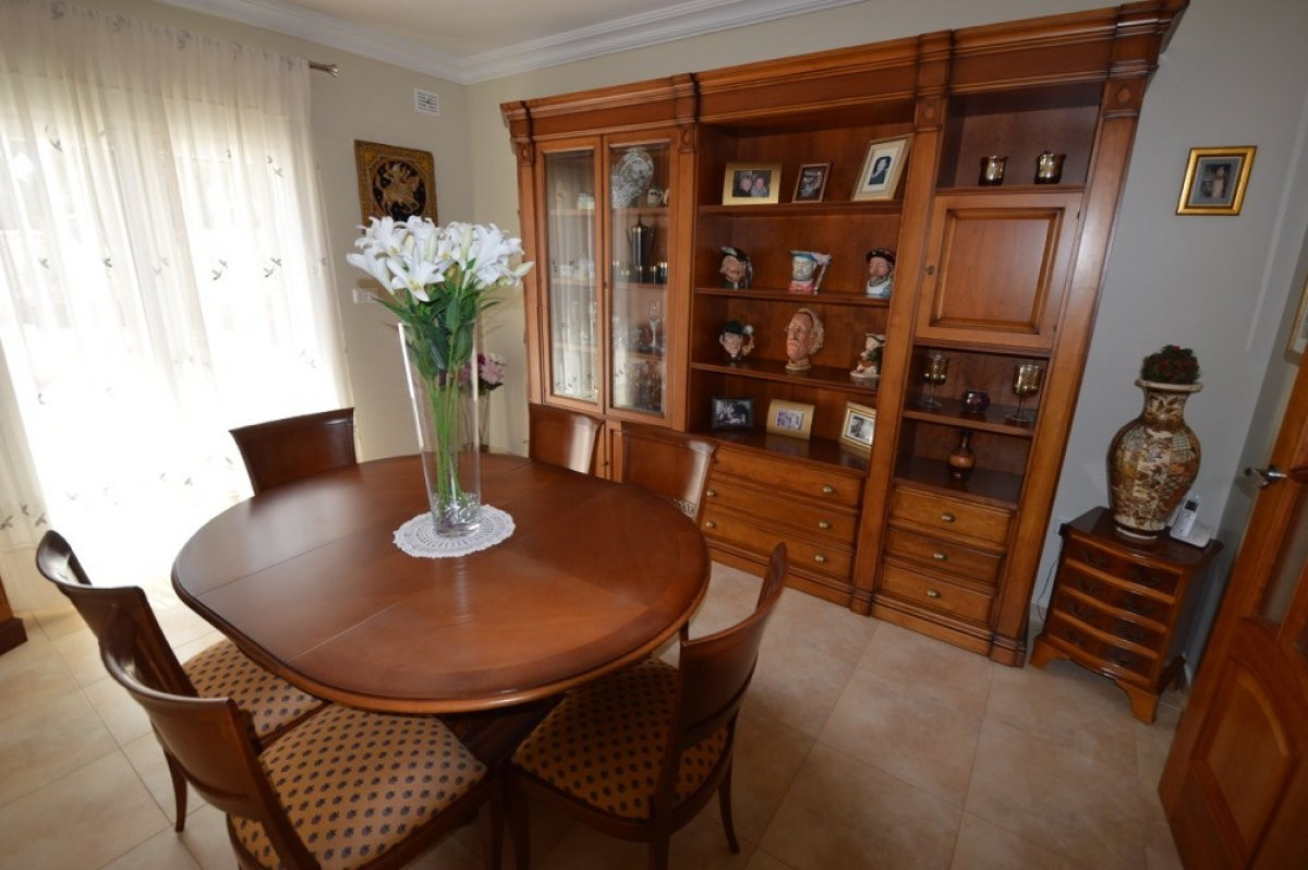 Bungalow te koop in Cabo Roig | 4 slaapkamers H4337407