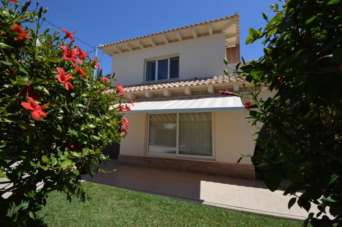 Bungalow te koop in Cabo Roig | 4 slaapkamers H4337407