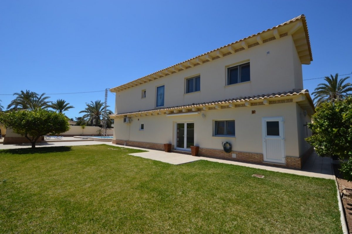 Bungalow te koop in Cabo Roig | 4 slaapkamers H4337407