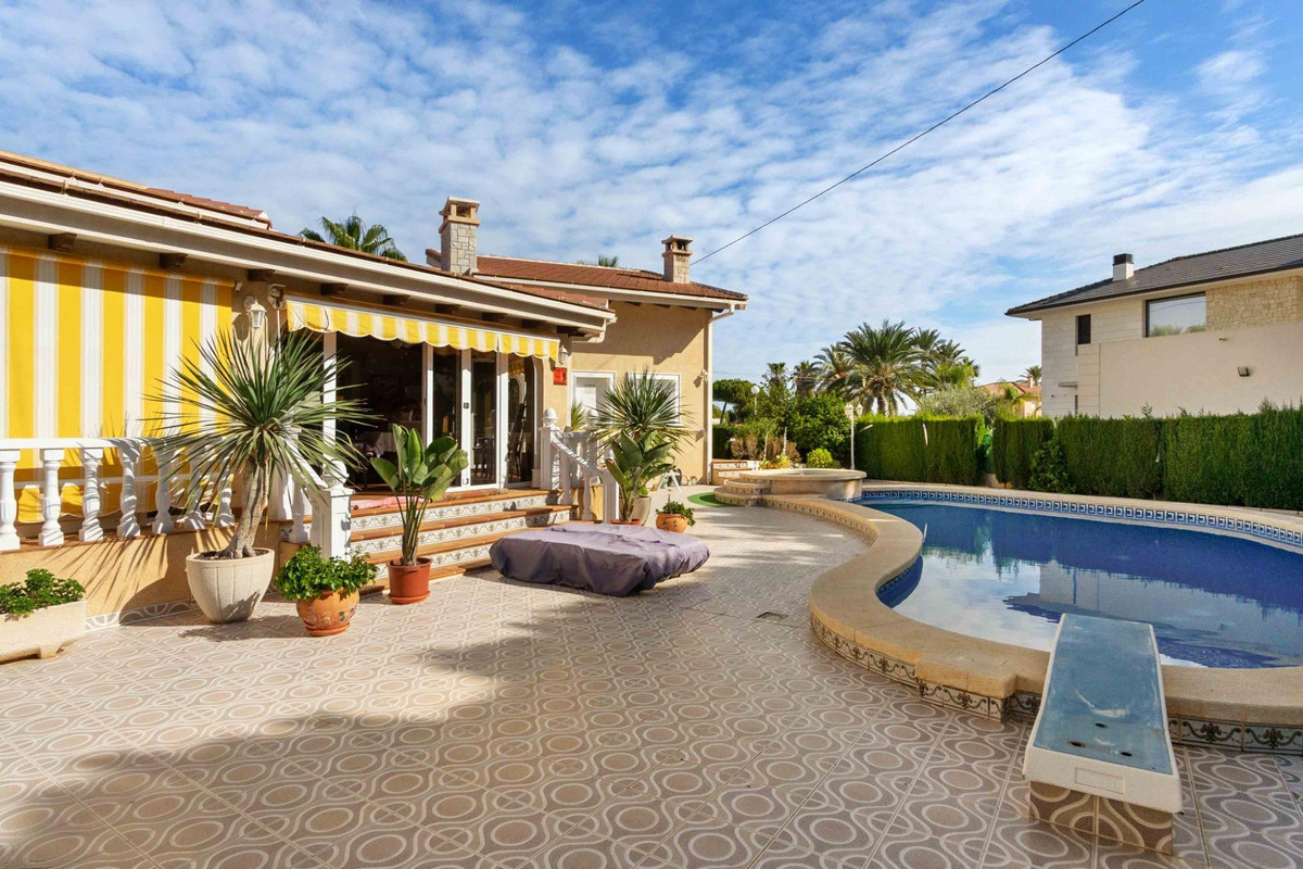 Huis te koop in Cabo Roig | 3 slaapkamers H5380738