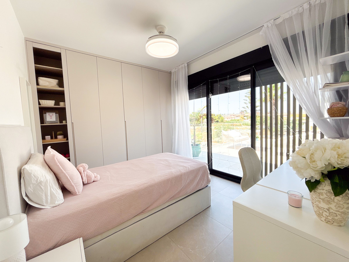 Appartement te koop in Cabo Roig | 3 slaapkamers H5450002