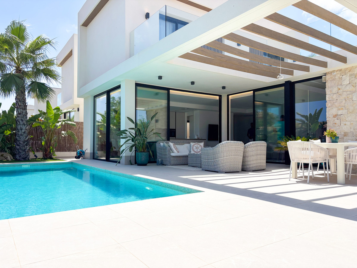 Appartement te koop in Cabo Roig | 3 slaapkamers H5450002