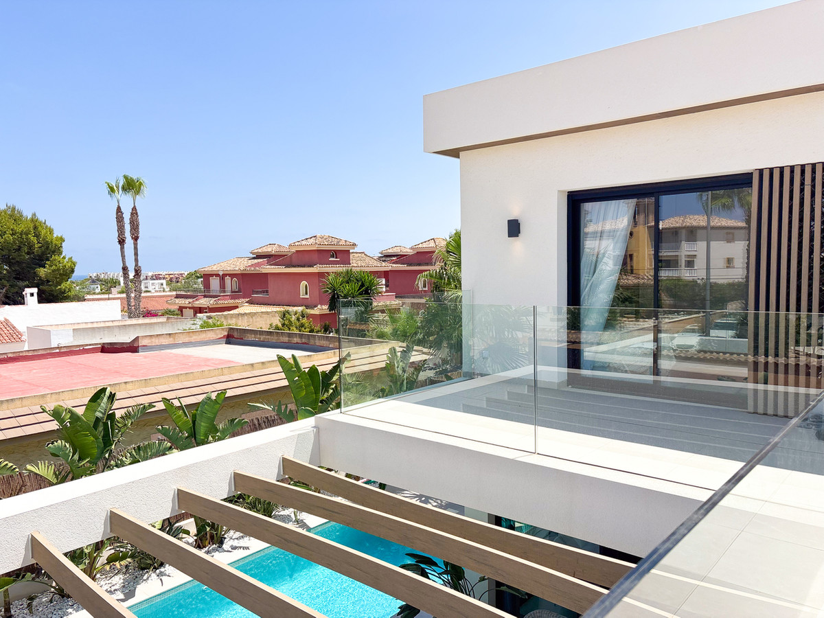 Appartement te koop in Cabo Roig | 3 slaapkamers H5450002