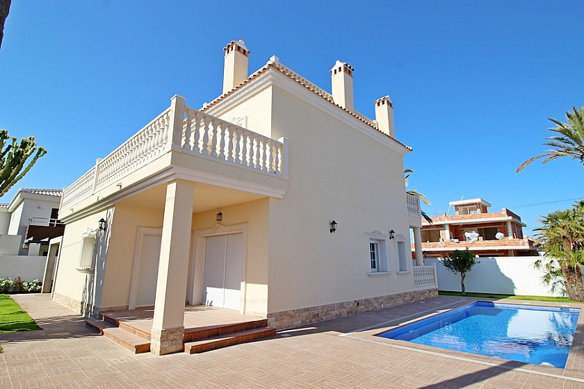 Huis te koop in Cabo Roig | 5 slaapkamers H5456272