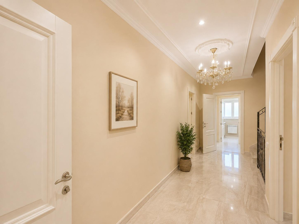 Huis te koop in Cabo Roig | 12 slaapkamers H5456479