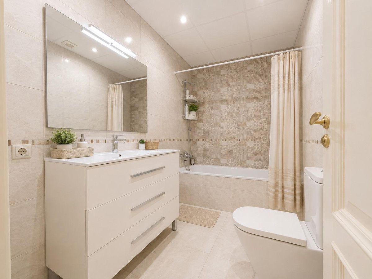 Huis te koop in Cabo Roig | 12 slaapkamers H5456479