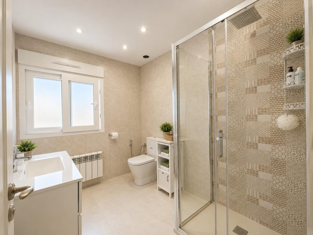 Huis te koop in Cabo Roig | 12 slaapkamers H5456479