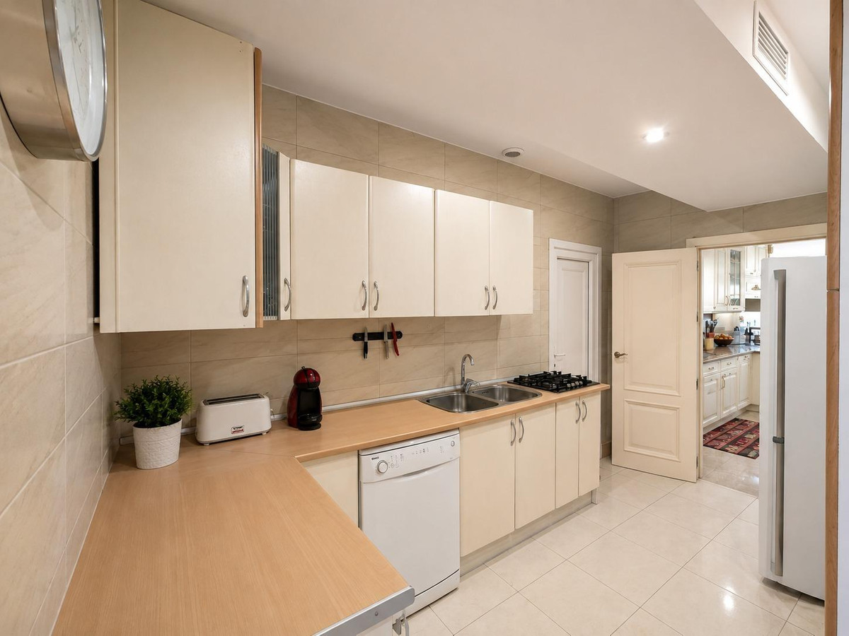Huis te koop in Cabo Roig | 12 slaapkamers H5456479