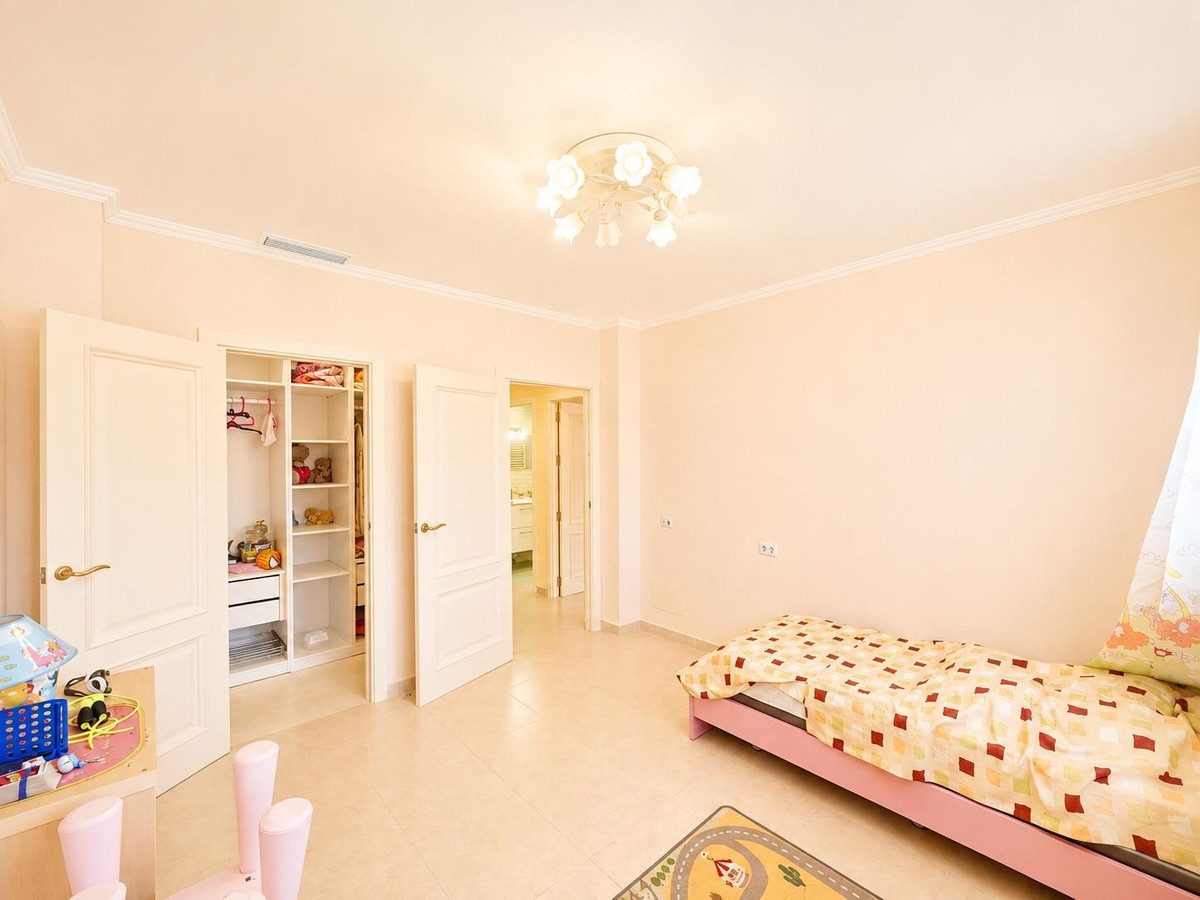 Huis te koop in Cabo Roig | 12 slaapkamers H5456479