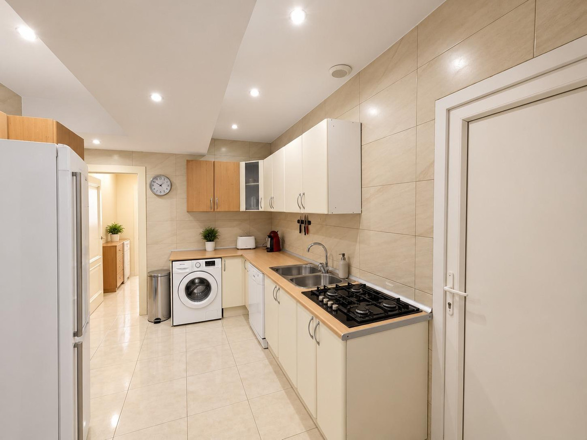 Huis te koop in Cabo Roig | 12 slaapkamers H5456479