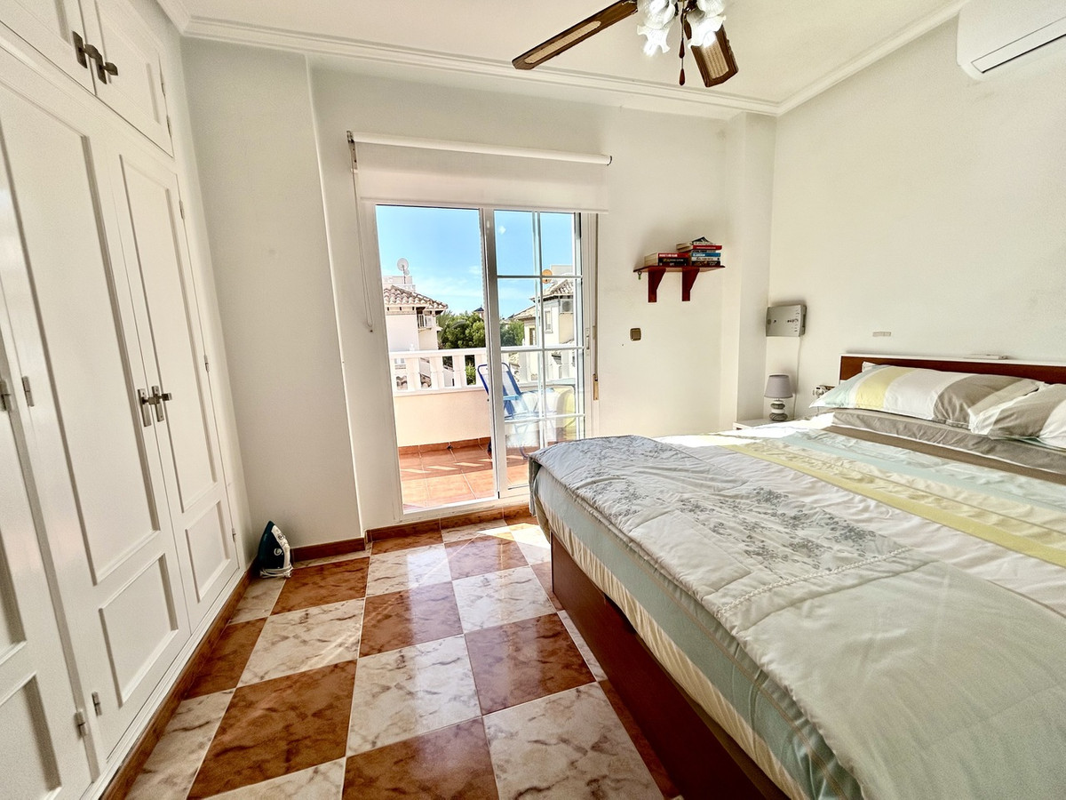 Huis te koop in Cabo Roig | 2 slaapkamers H5491432