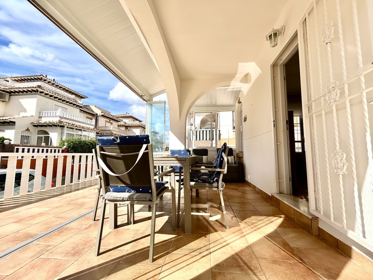 Huis te koop in Cabo Roig | 2 slaapkamers H5491432