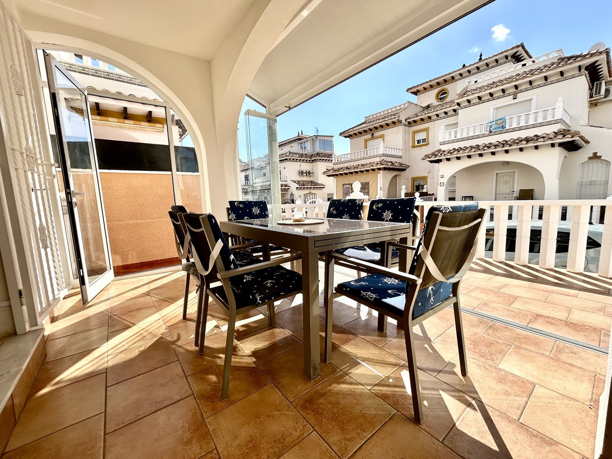 Huis te koop in Cabo Roig | 2 slaapkamers H5491432
