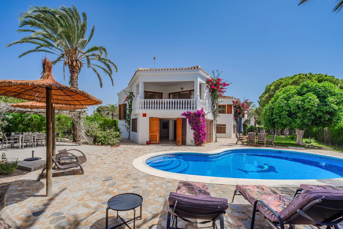 Huis te koop in Cabo Roig | 4 slaapkamers H5503123