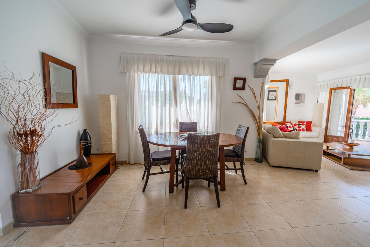 Huis te koop in Cabo Roig | 4 slaapkamers H5503123