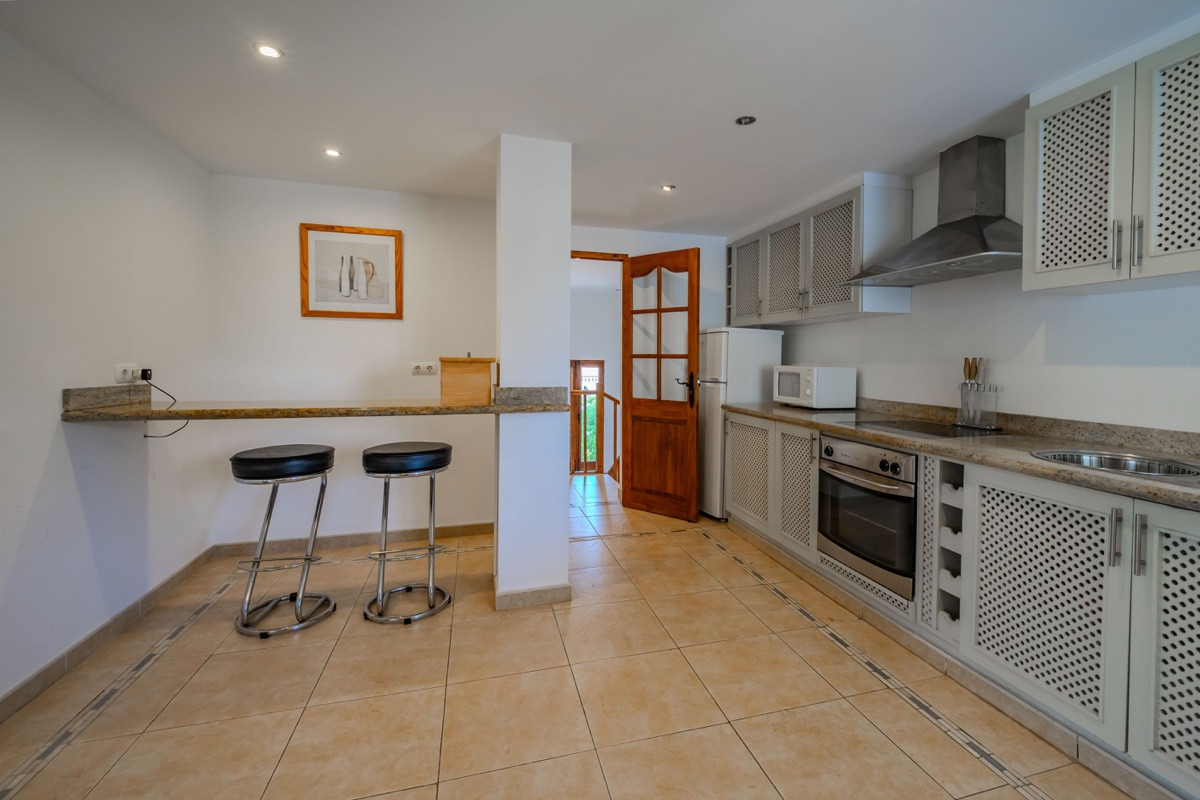 Huis te koop in Cabo Roig | 4 slaapkamers H5503123