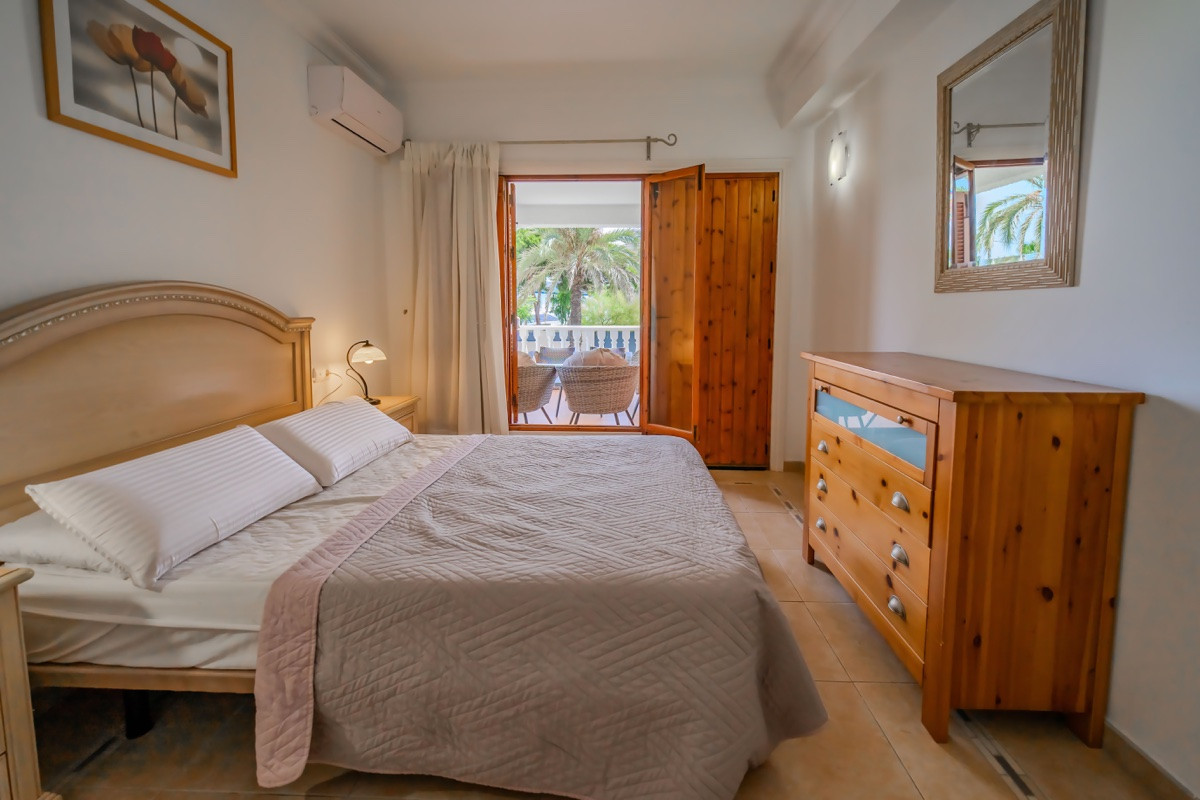 Huis te koop in Cabo Roig | 4 slaapkamers H5503123