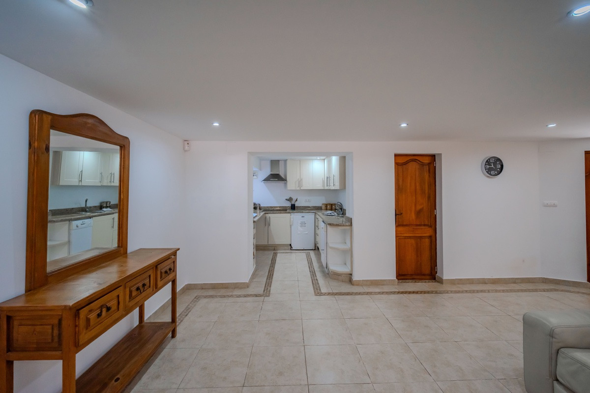 Huis te koop in Cabo Roig | 4 slaapkamers H5503123