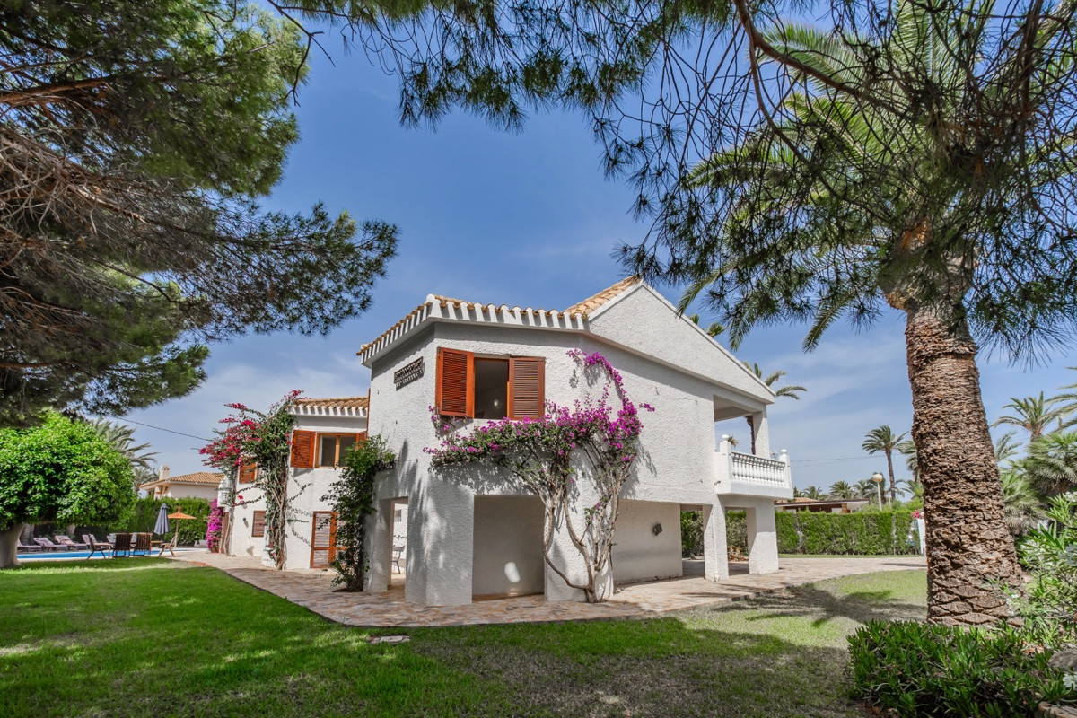 Huis te koop in Cabo Roig | 4 slaapkamers H5503123