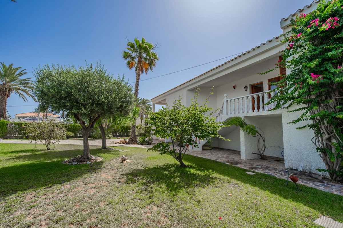 Huis te koop in Cabo Roig | 4 slaapkamers H5503123