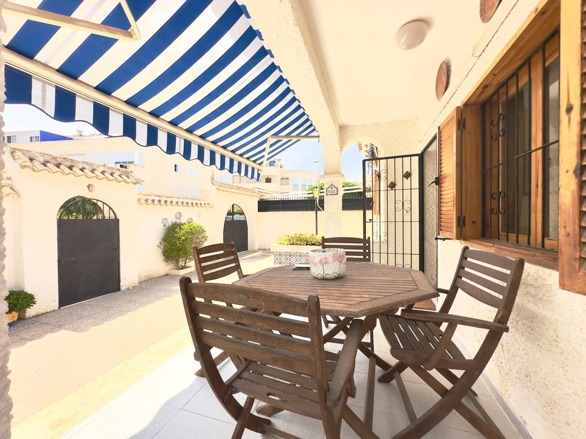 Huis te koop in Cabo Roig | 3 slaapkamers H5503339