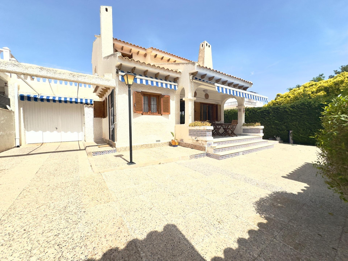 Huis te koop in Cabo Roig | 3 slaapkamers H5503339