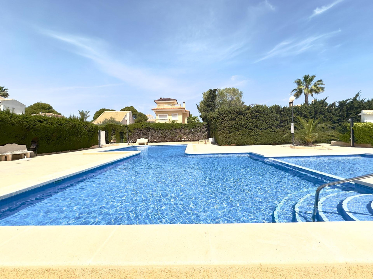 Huis te koop in Cabo Roig | 3 slaapkamers H5503339