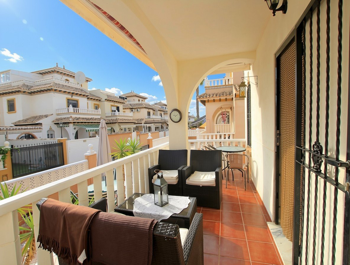Huis te koop in Cabo Roig | 2 slaapkamers H5514877