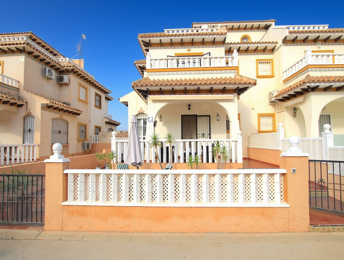 Huis te koop in Cabo Roig | 2 slaapkamers H5514877
