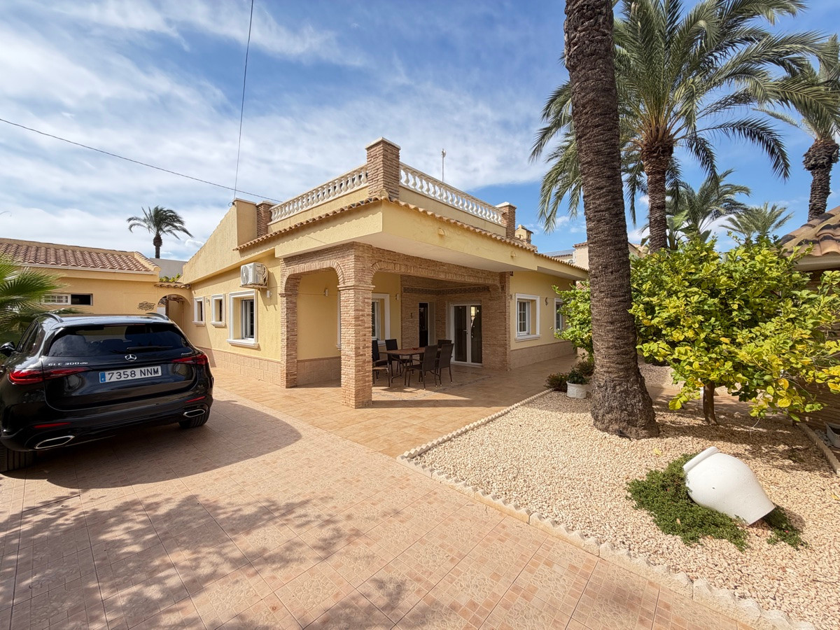 Huis te koop in Cabo Roig | 4 slaapkamers H5516341