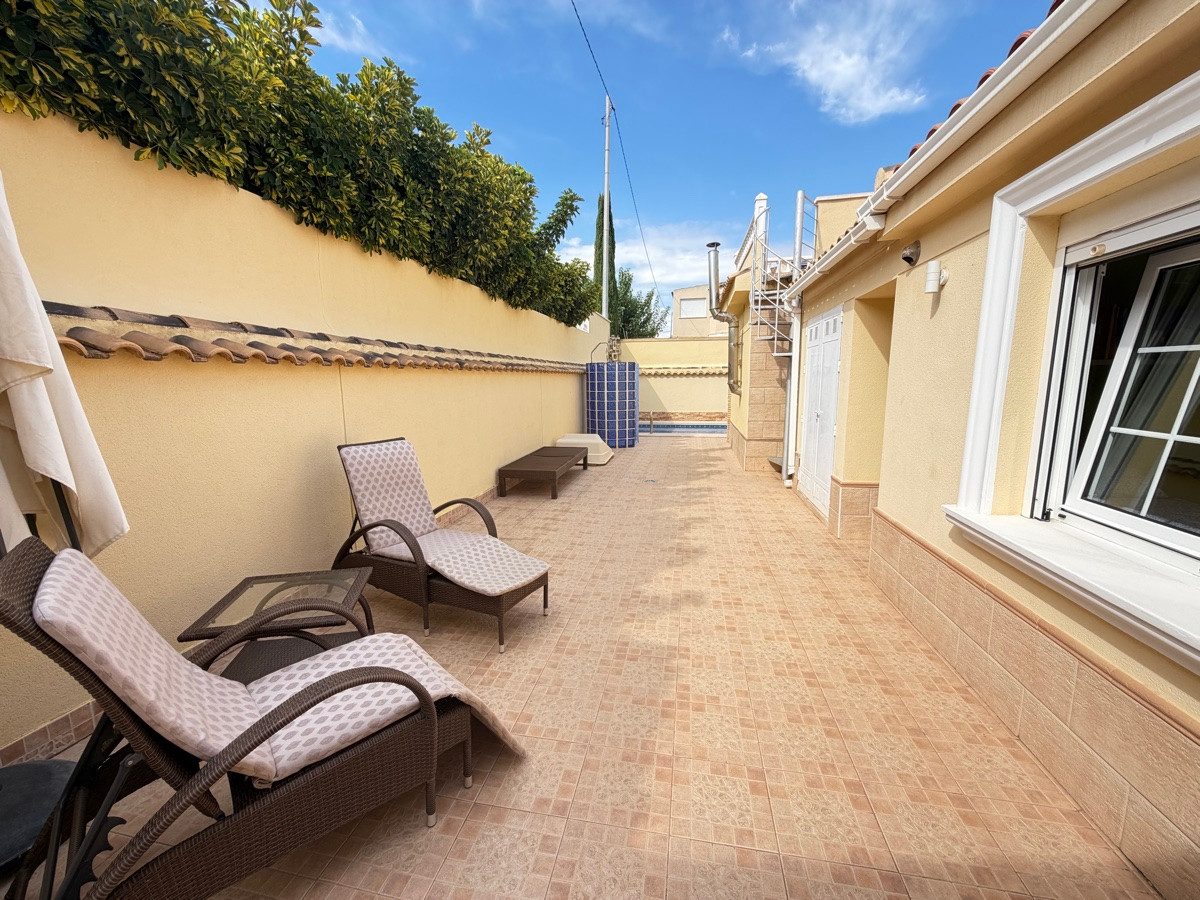 Huis te koop in Cabo Roig | 4 slaapkamers H5516341
