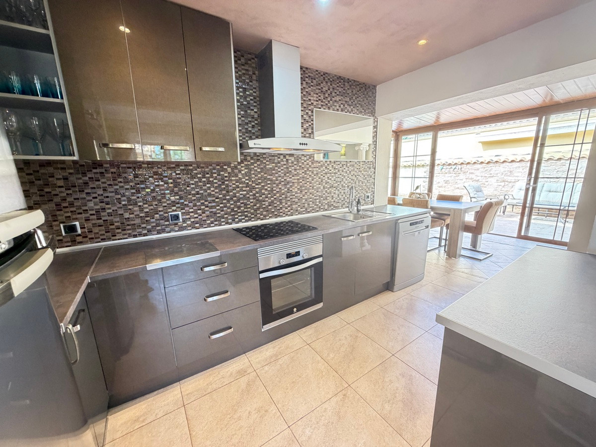 Huis te koop in Cabo Roig | 4 slaapkamers H5516341