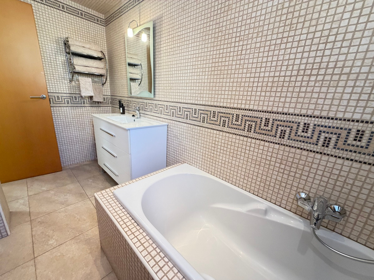 Huis te koop in Cabo Roig | 4 slaapkamers H5516341