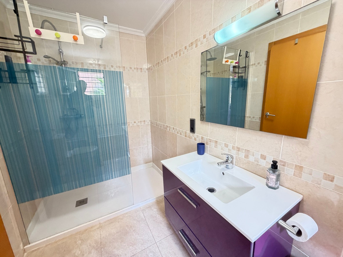 Huis te koop in Cabo Roig | 4 slaapkamers H5516341