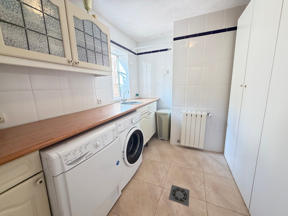 Huis te koop in Cabo Roig | 4 slaapkamers H5516341