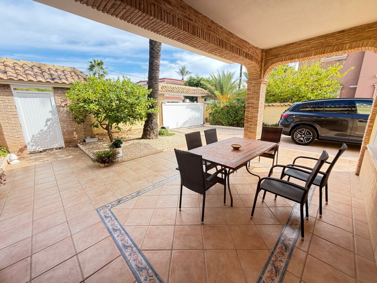 Huis te koop in Cabo Roig | 4 slaapkamers H5516341