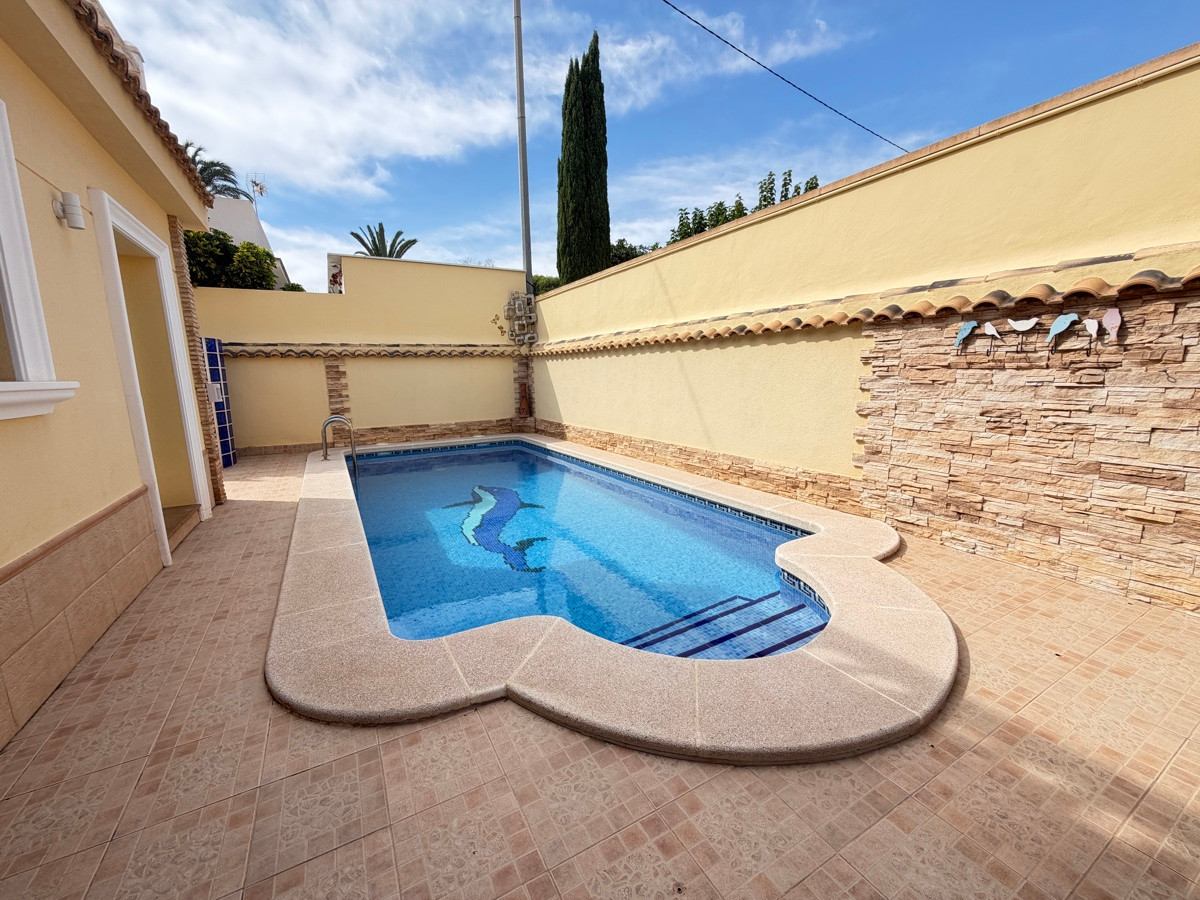 Huis te koop in Cabo Roig | 4 slaapkamers H5516341