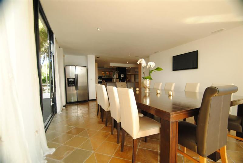 Huis te koop in Cabopino | 8 slaapkamers H3834277